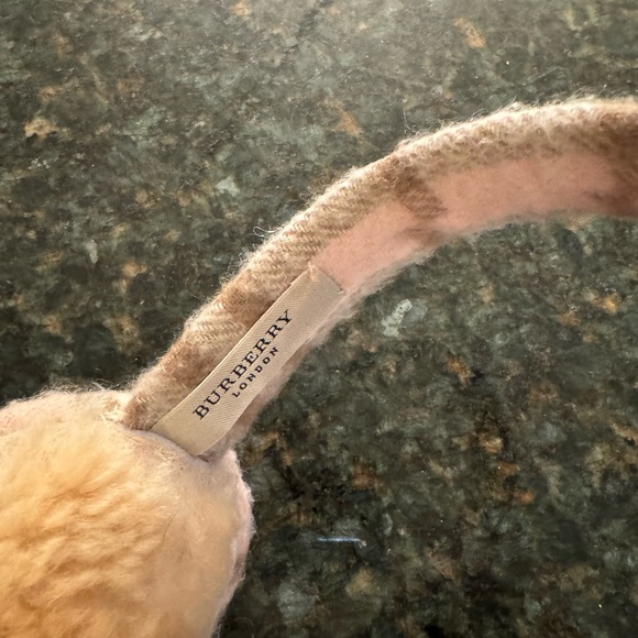 Burberry London Earmuff size Medium - Picture 5 of 9